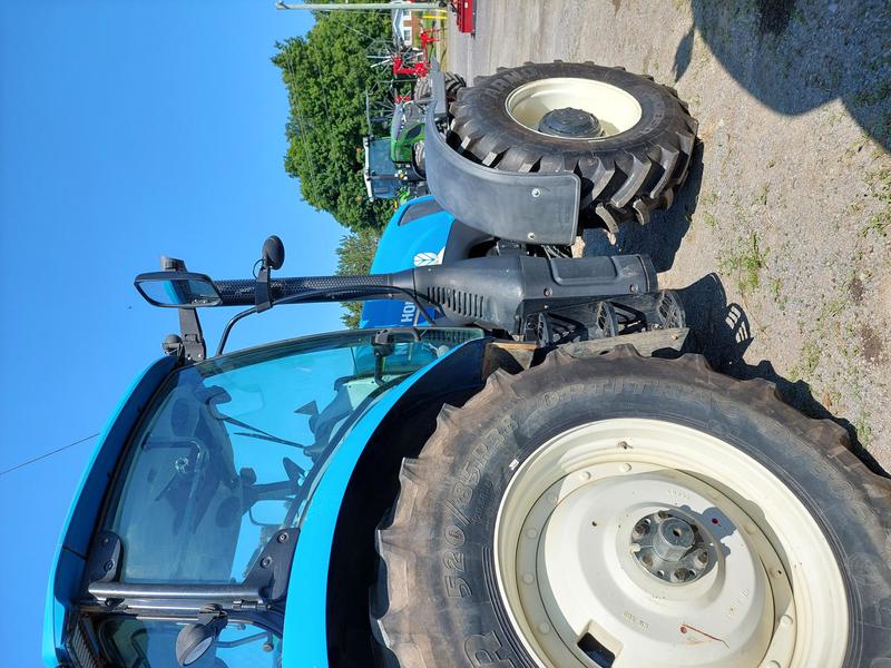 Tractors  New Holland T6.175 Photo